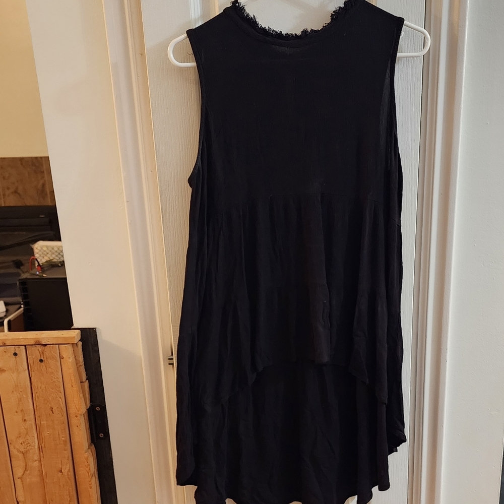 Black Hi-Low Tank Top
